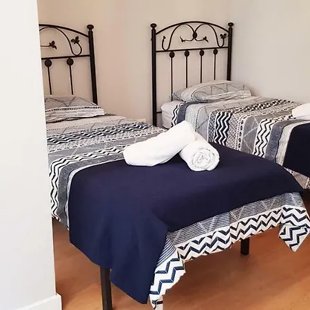 Apartamento Duplex Frente Al Mar Paseo Maritimo Apartment *